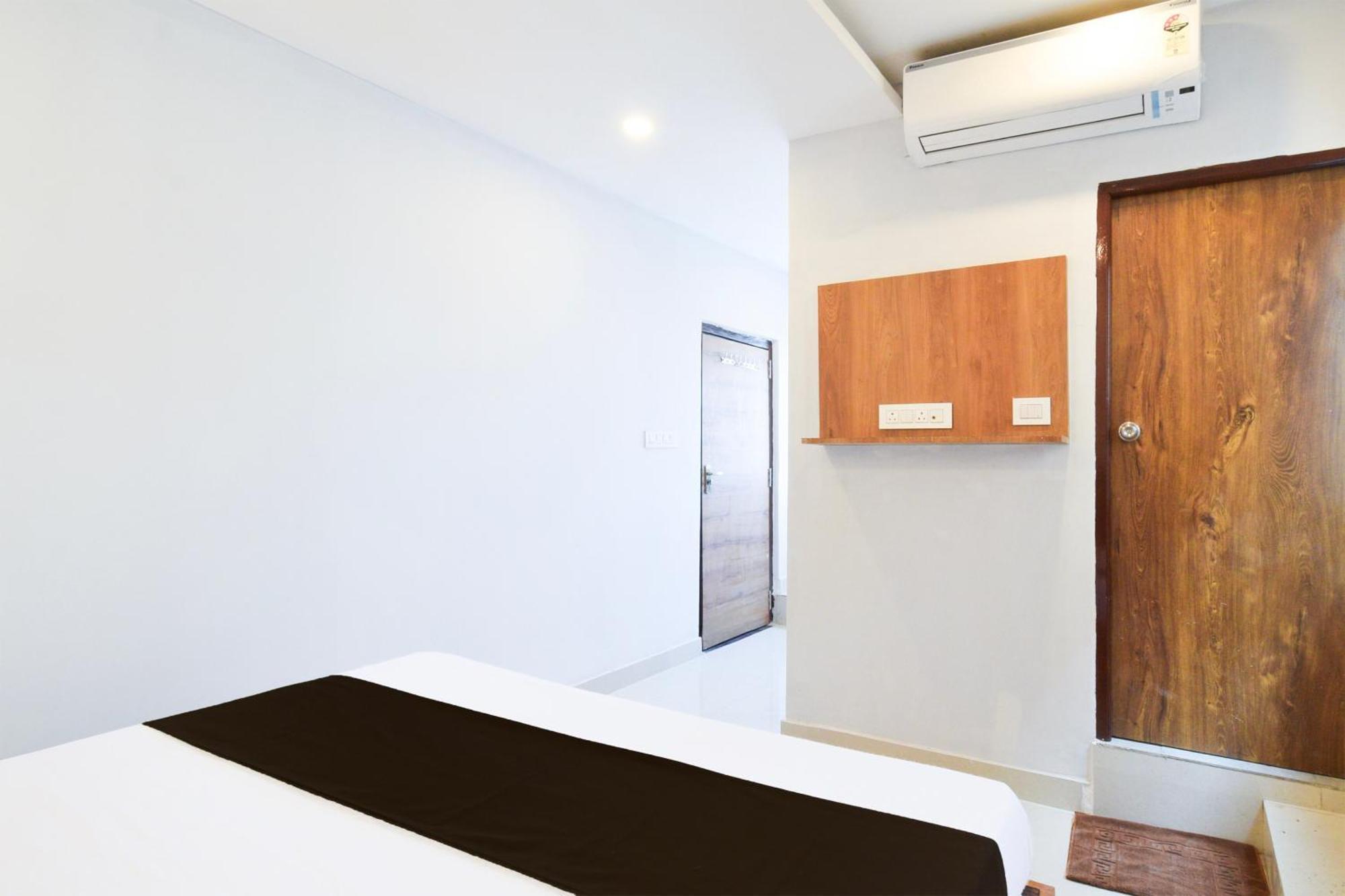 Hotel O Vaishnavi Residency Hyderabad Exterior photo